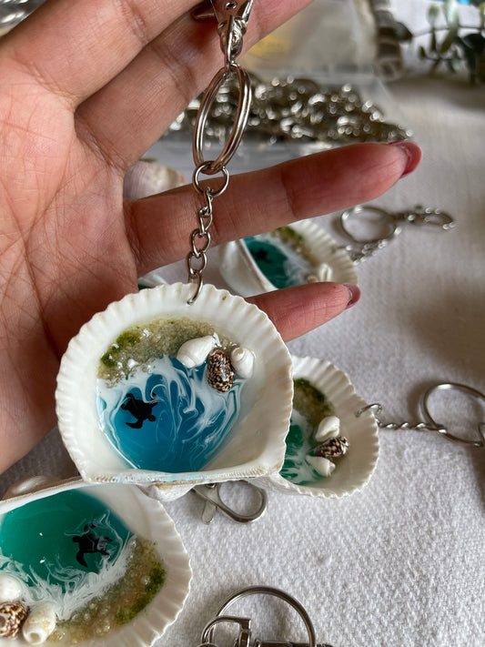 Seaside Serenity: Resin Ocean Keychains