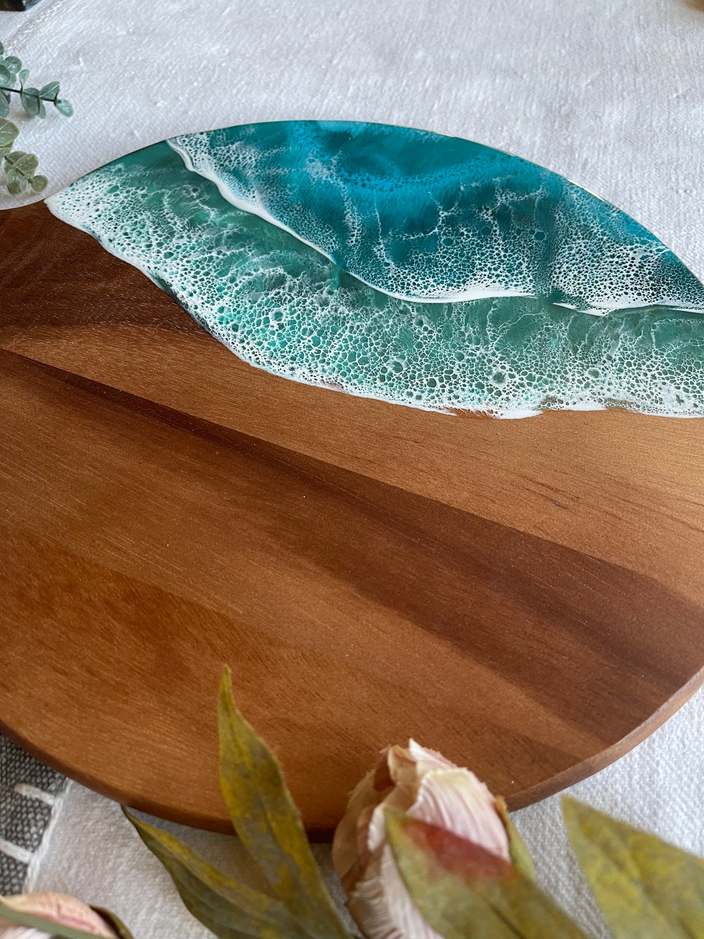 Round Charcuterie board with round handle resin ocean wave